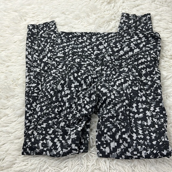 Lululemon Fast and Free Tight 25" *Non-Reflective Nulux Pace Lace Graphite Grey - Picture 4 of 5